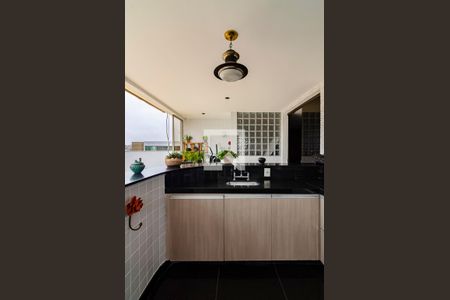 Apartamento à venda com 372m², 4 quartos e 4 vagas