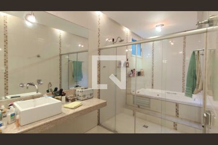 Casa à venda com 3 quartos, 290m² em Havaí, Belo Horizonte