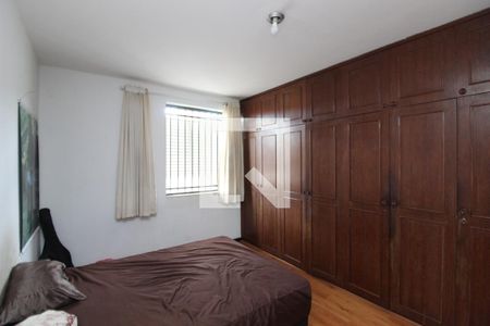 Casa à venda com 336m², 4 quartos e 4 vagas