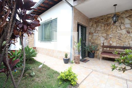 Casa à venda com 336m², 4 quartos e 4 vagas