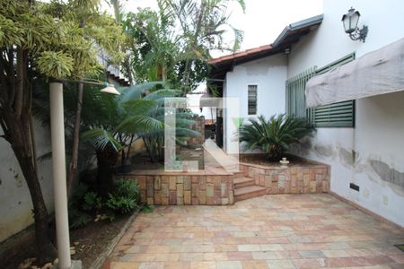 Casa à venda com 336m², 4 quartos e 4 vagas