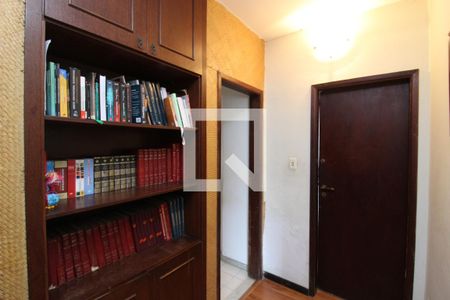 Casa à venda com 336m², 4 quartos e 4 vagas