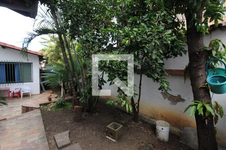 Casa à venda com 336m², 4 quartos e 4 vagas