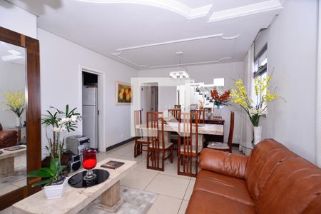 Apartamento à venda com 4 quartos, 180m² em Santa Cruz, Belo Horizonte