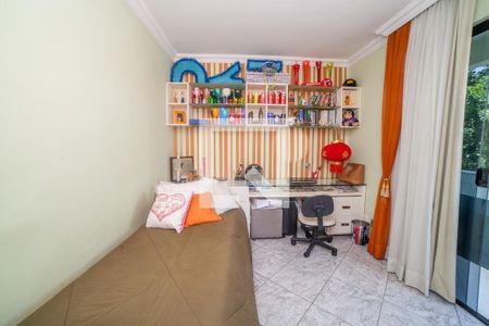 Apartamento à venda com 4 quartos, 224m² em Santa Amélia, Belo Horizonte