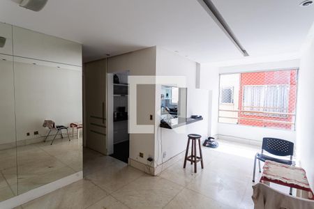 Sala de apartamento para alugar com 3 quartos, 197m² em Santa Tereza, Belo Horizonte
