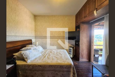 Casa à venda com 265m², 3 quartos e 4 vagas