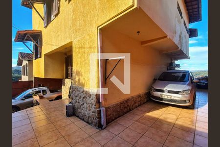 Casa à venda com 265m², 3 quartos e 4 vagas