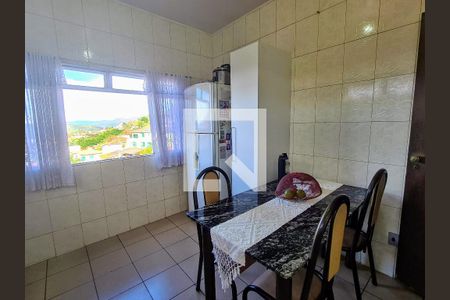 Casa à venda com 265m², 3 quartos e 4 vagas