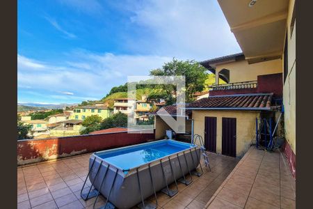 Casa à venda com 265m², 3 quartos e 4 vagas