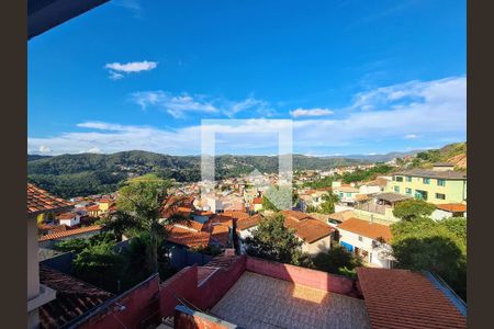 Casa à venda com 265m², 3 quartos e 4 vagas