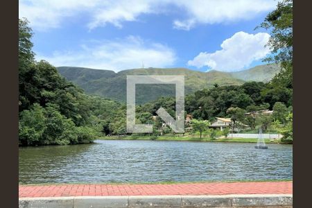 Casa de Condomínio à venda com 4 quartos, 270m² em Retiro do Chalé, Brumadinho