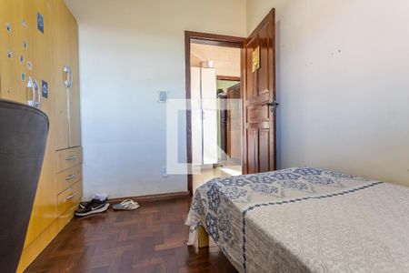 Casa à venda com 3 quartos, 242m² em Pirajá, Belo Horizonte