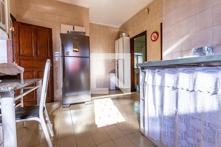 Casa à venda com 242m², 3 quartos e 5 vagas