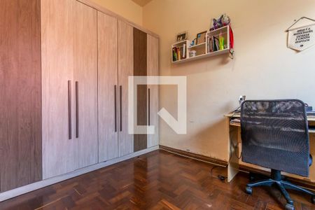 Casa à venda com 3 quartos, 242m² em Pirajá, Belo Horizonte