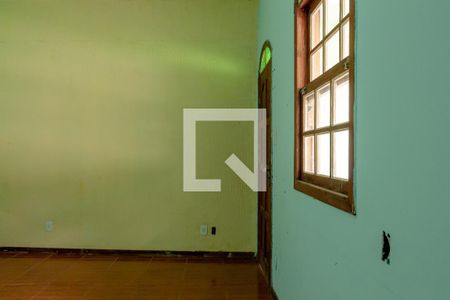 Casa à venda com 328m², 5 quartos e 4 vagas