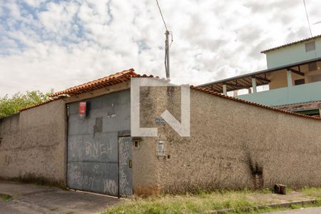 Casa à venda com 328m², 5 quartos e 4 vagas