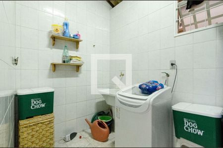 Casa à venda com 232m², 4 quartos e 4 vagas