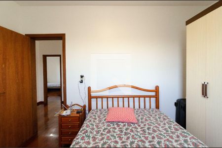 Casa à venda com 232m², 4 quartos e 4 vagas