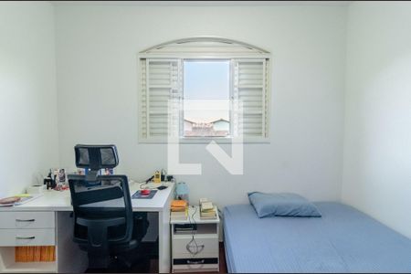 Casa à venda com 232m², 4 quartos e 4 vagas