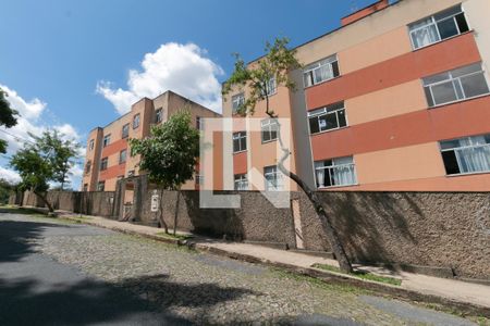 Apartamento à venda com 65m², 3 quartos e 1 vagaFachada
