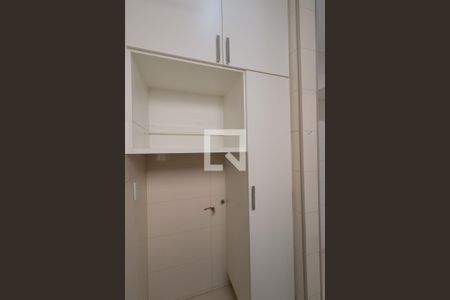Apartamento à venda com 65m², 3 quartos e 1 vagaÁrea de Serviço