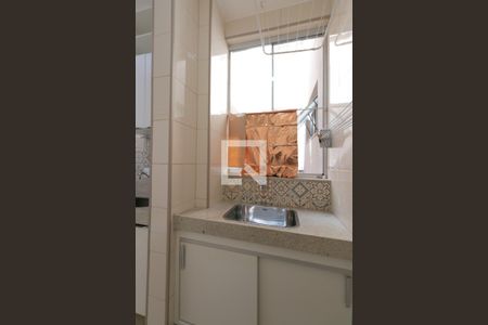 Apartamento à venda com 65m², 3 quartos e 1 vagaÁrea de Serviço