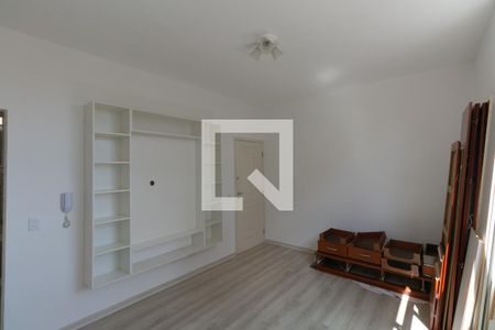 Sala de apartamento à venda com 3 quartos, 65m² em Alípio de Melo, Belo Horizonte