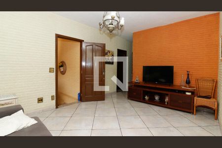 Casa à venda com 3 quartos, 198m² em Copacabana, Belo Horizonte