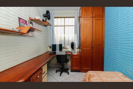 Casa à venda com 3 quartos, 198m² em Copacabana, Belo Horizonte