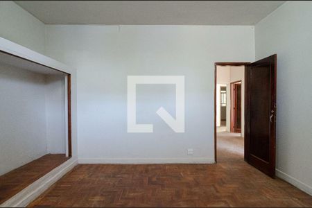 Casa à venda com 3 quartos, 252m² em Glória, Belo Horizonte