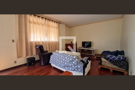 Apartamento à venda com 3 quartos, 176m² em Fernão Dias, Belo Horizonte