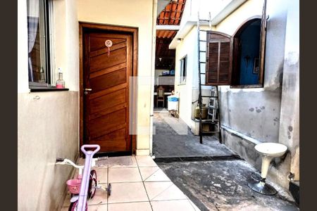 Casa à venda com 204m², 3 quartos e 2 vagas