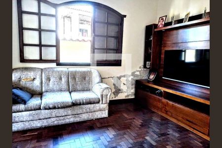 Casa à venda com 3 quartos, 204m² em Horto Florestal, Belo Horizonte