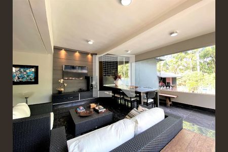 Casa de condomínio à venda com 504m², 4 quartos e 8 vagas