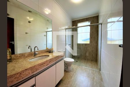 Casa de condomínio à venda com 504m², 4 quartos e 8 vagas