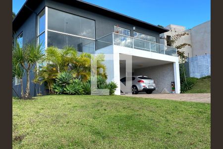 Casa de condomínio à venda com 504m², 4 quartos e 8 vagas