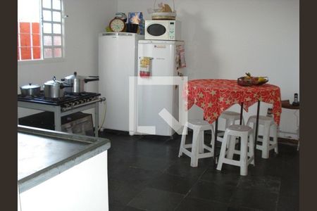Casa à venda com 4 quartos, 234m² em Santa Terezinha, Belo Horizonte