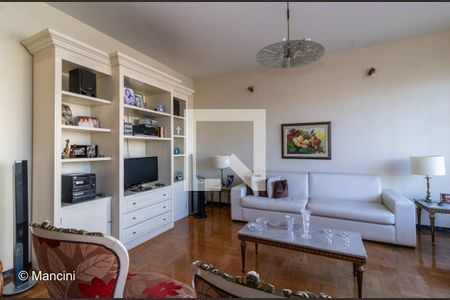 Casa à venda com 4 quartos, 750m² em Floresta, Belo Horizonte