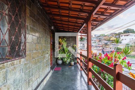 Casa à venda com 6 quartos, 429m² em Dom Bosco, Belo Horizonte