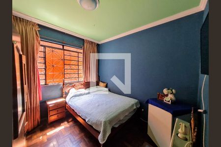 Casa à venda com 5 quartos, 331m² em São João Batista, Belo Horizonte