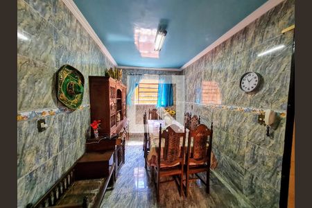 Casa à venda com 5 quartos, 331m² em São João Batista, Belo Horizonte