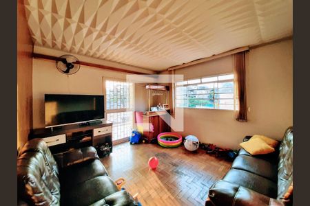 Casa para alugar com 4 quartos, 216m² em Dom Bosco, Belo Horizonte