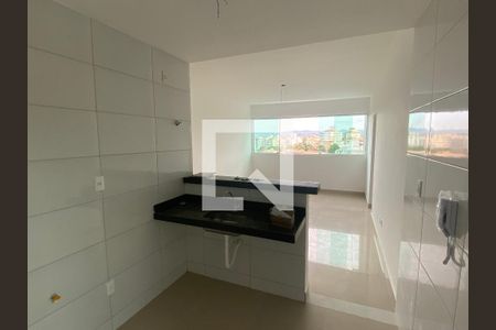 Apartamento à venda com 2 quartos, 65m² em Cabral, Contagem