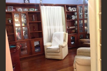 Casa à venda com 4 quartos, 261m² em Fernão Dias, Belo Horizonte