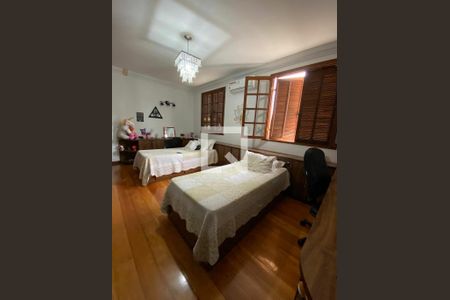 Casa à venda com 4 quartos, 316m² em Renascença, Belo Horizonte