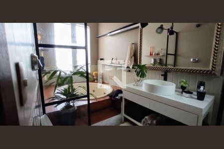 Casa à venda com 4 quartos, 450m² em Dom Bosco, Belo Horizonte