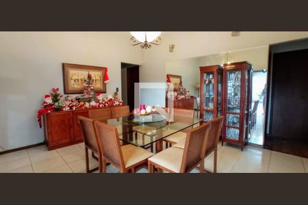 Casa à venda com 4 quartos, 450m² em Dom Bosco, Belo Horizonte