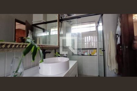 Casa à venda com 4 quartos, 450m² em Dom Bosco, Belo Horizonte