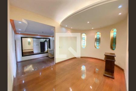 Casa à venda com 4 quartos, 279m² em Inconfidentes, Contagem